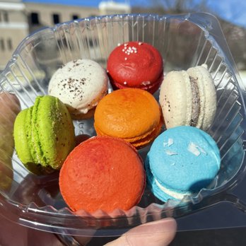 Pistachio Cafe - Macarons - Coffee & Tea Near Me - New Haven, Connecticut Pistachio Cafe - Macarons - Coffee & Tea Near Me - New Haven, Connecticut