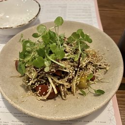 Tea leaf salad