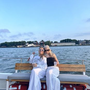 New York Harbor Tours - Boat Charters Near Me - New York, New York New York Harbor Tours - Boat Charters Near Me - New York, New York