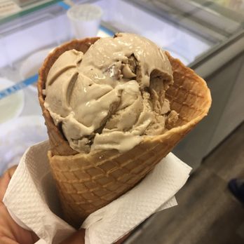 Frozen Cow Ice Cream - Billy's Wild West Bourbon Pecan (Single Scoop Waffle Cone) - Ice Cream & Frozen Yogurt Near Me - Winter Garden, Florida