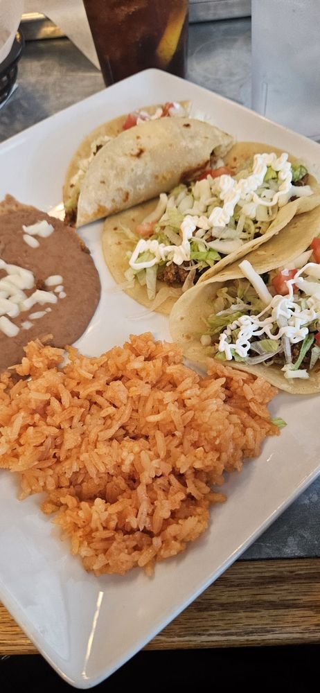 Flores cafe — Mexican restaurant in Roswell
