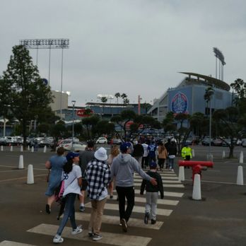 Dodger Stadium - Walking over - Stadiums & Arenas Near Me - Los Angeles, California