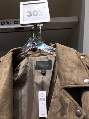 Banana Republic Factory Store by null