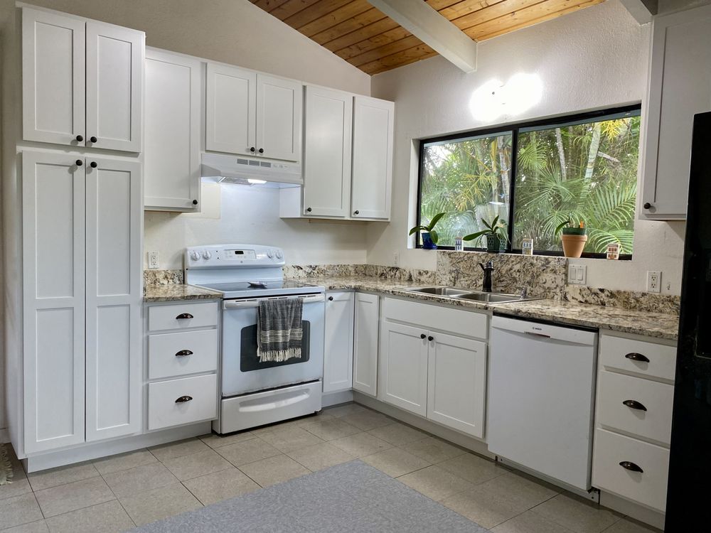 KONA KITCHEN & BATH - Updated January 2026 - 23 Photos - 74-5491 Kaiwi