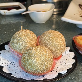 Mama Lu's Dumpling House - Dim Sum Near Me - Beverly Hills, California Mama Lu's Dumpling House - Dim Sum Near Me - Beverly Hills, California