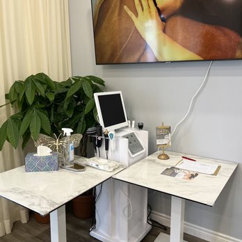 Yardley Head Spa - Day Spas Near Me - Markham, Ontario Yardley Head Spa - Day Spas Near Me - Markham, Ontario
