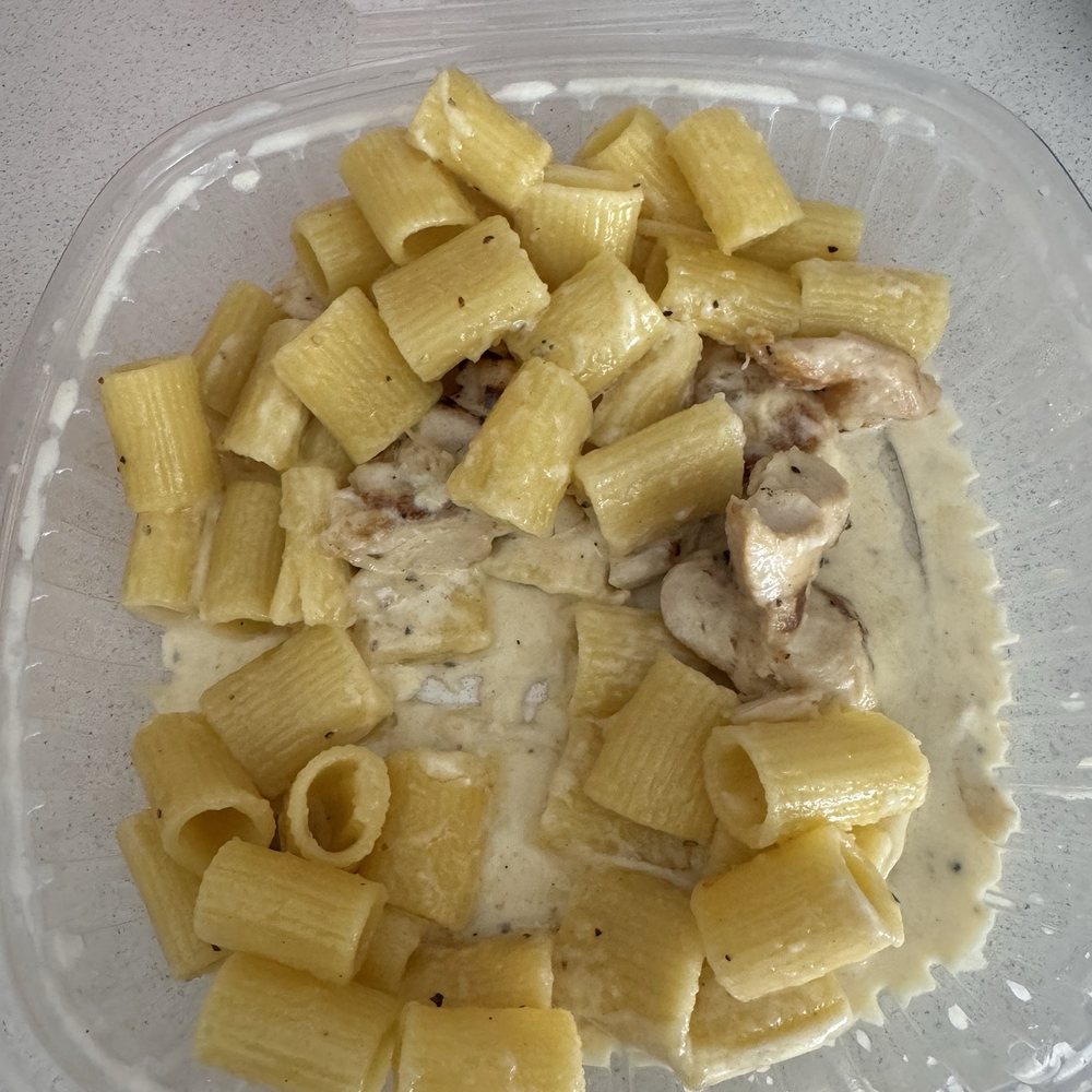 Sicilian Oven - Chicken Alfredo with Rigatoni. It is amazing!!! - Pizza Near Me - Plantation, Florida Sicilian Oven - Chicken Alfredo with Rigatoni. It is amazing!!! - Pizza Near Me - Plantation, Florida