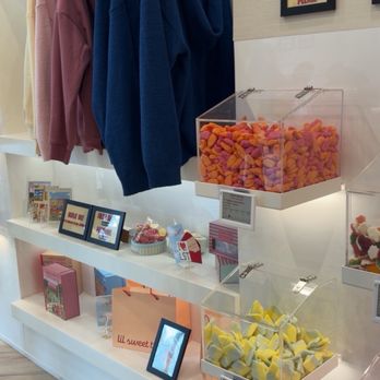 Lil Sweet Treat - Inside - Candy Stores Near Me - Chicago, Illinois