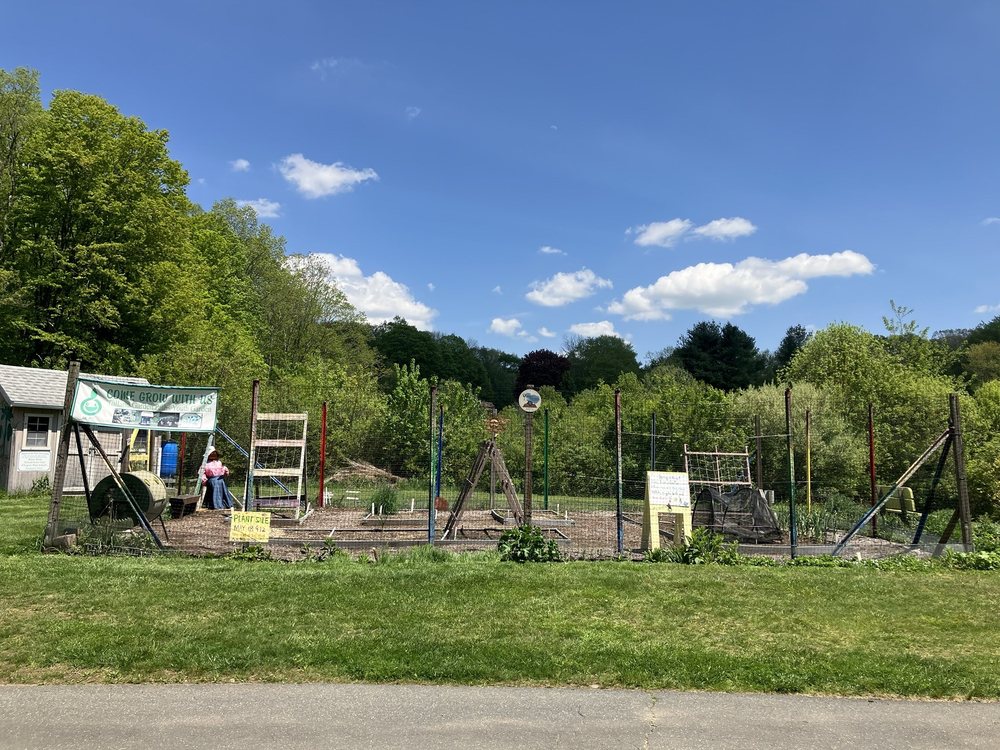 CRANDALL PARK Updated September 2024 17 Photos 120 Cider Mill Rd