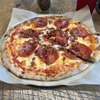 The Gin Prosper - The Gin's 12" pizza, called the Hot Pig, I believe. - American Near Me - Prosper, Texas