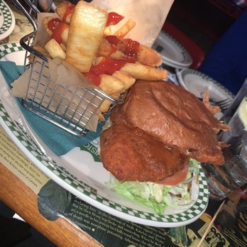 Barney's Beanery - Breakfast & Brunch Near Me - Santa Monica, California