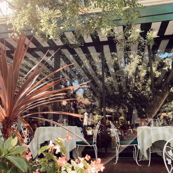 Polo Lounge - New American Near Me - Beverly Hills, California
