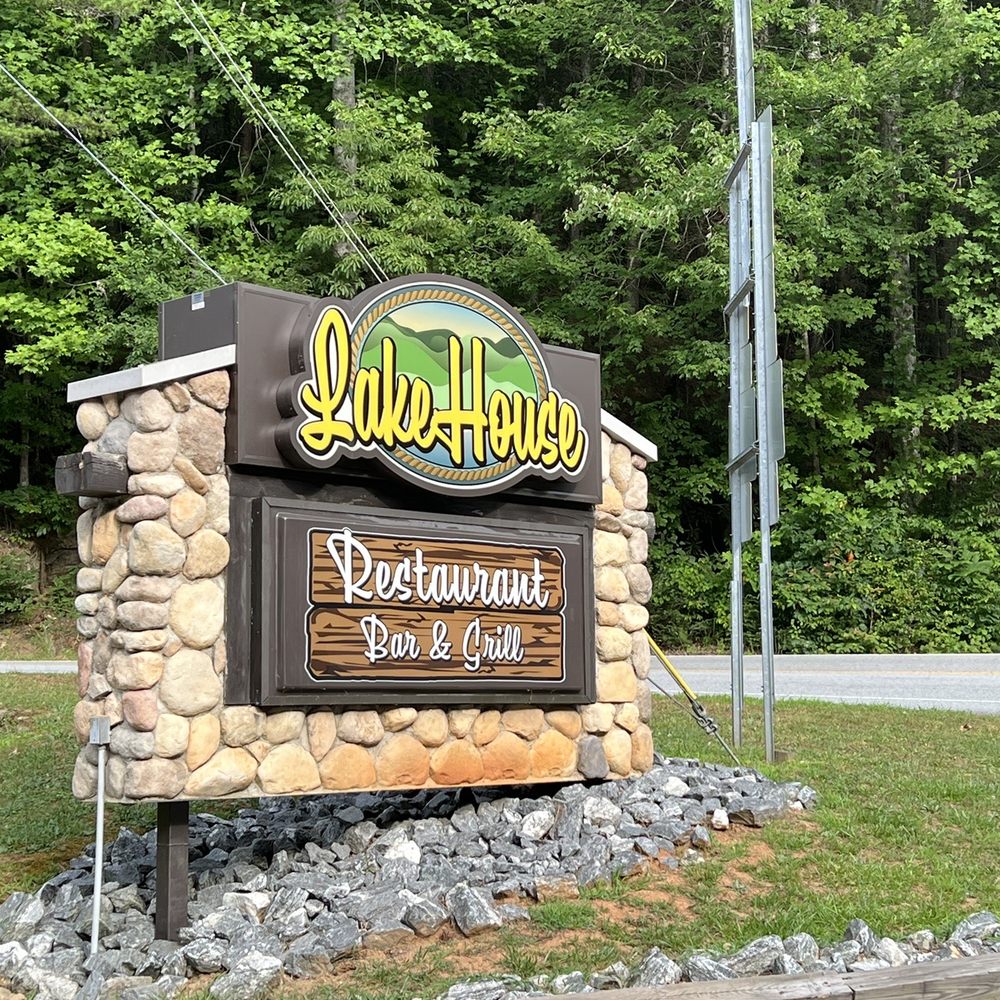 LakeHouse Restaurant - New American Near Me - Lake Lure, North Carolina LakeHouse Restaurant - New American Near Me - Lake Lure, North Carolina