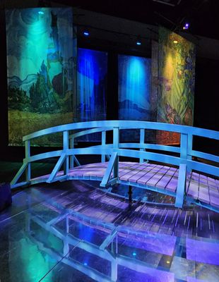 Oregon Convention Center by null