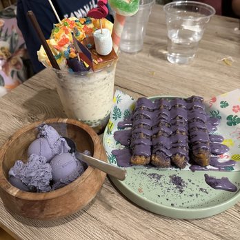Kamayan Atl - Dessert selection (halo halo, ube churros and ube ice cream) - Filipino Near Me - Doraville, Georgia