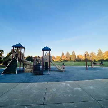 Pat Perez Park - Parks Near Me - Elk Grove, California Pat Perez Park - Parks Near Me - Elk Grove, California