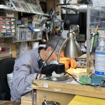 Broadway Watch Repair - Watch Repair Near Me - New York, New York Broadway Watch Repair - Watch Repair Near Me - New York, New York
