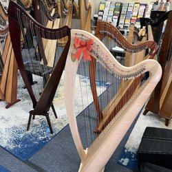 Minda Music - New and pre-owned harps by Lyon & Healy, Salvi, Dusty Strings and more!