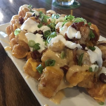 Bunker Hill American Taproom - Tot-chos - Bars Near Me - Wantagh, New York Bunker Hill American Taproom - Tot-chos - Bars Near Me - Wantagh, New York
