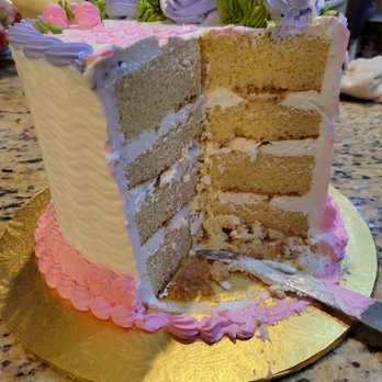 El Bolillo Bakery - Vanilla tres leches - Bakeries Near Me - Houston, Texas El Bolillo Bakery - Vanilla tres leches - Bakeries Near Me - Houston, Texas