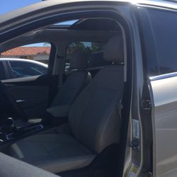 Avis Rent A Car - The escape had leather, power seats and a moon roof. And some nice power.