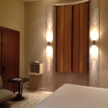 Park Hyatt Milan - Huge king size bed and super high celings make the room very comfy - Hotels Near Me - Milan, Michigan Park Hyatt Milan - Huge king size bed and super high celings make the room very comfy - Hotels Near Me - Milan, Michigan