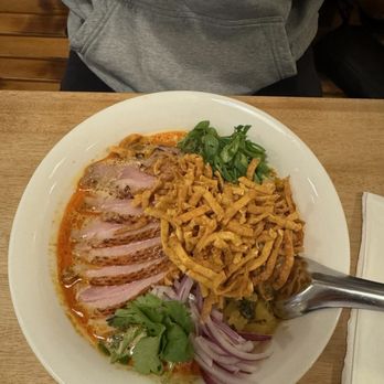 Ginger & Scallion - Thai Near Me - Seattle, Washington