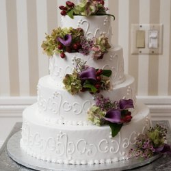 Hengstenberg's Florist - Photo by Lennon Photo (lennonphoto.com)