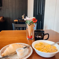 Coffee Connection, Inc - On Wednesdays and Thursdays during the fall and winter, we serve soup.