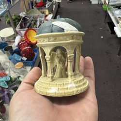 Simi Thrift Store