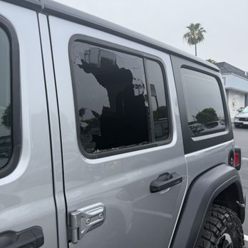 Cortes Auto Glass - Before - Auto Glass Services Near Me - Los Angeles, California Cortes Auto Glass - Before - Auto Glass Services Near Me - Los Angeles, California