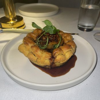 Linden - Wagyu pie - New American Near Me - Los Angeles, California Linden - Wagyu pie - New American Near Me - Los Angeles, California