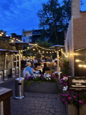 Consiglio's Restaurant by null