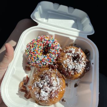 Annie's Hot Donuts - Donuts Near Me - Mount Pleasant, South Carolina Annie's Hot Donuts - Donuts Near Me - Mount Pleasant, South Carolina