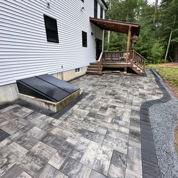 Swift Landscape and Design - Lawn Services Near Me - Middleboro, Massachusetts Swift Landscape and Design - Lawn Services Near Me - Middleboro, Massachusetts