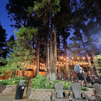 Pioneer Hillside Pizza - the outside area - Pizza Near Me - Shingletown, California