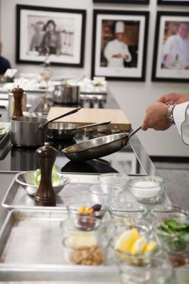 De Gustibus Cooking School by null