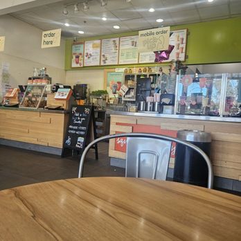 Jamba - Professional. Quick and delicious. There is plenty of parking and the staff is super friendly. - Juice Bars & Smoothies Near Me - Union City, California