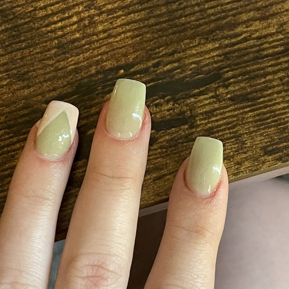 Executive Nails & Spa Vintage - Damaged cuticles - Nail Salons Near Me - Houston, Texas