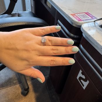 Top Solar Nails - Dip nails - Nail Salons Near Me - Tualatin, Oregon