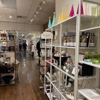 Talulah Belle - Talulah Bell interior - Women's Clothing Near Me - Rochester, Michigan Talulah Belle - Talulah Bell interior - Women's Clothing Near Me - Rochester, Michigan
