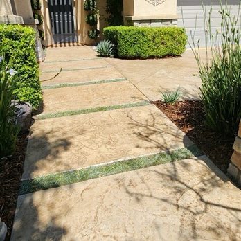 D Stone Restoration - The front steps leading to the front door. - Refinishing Services Near Me D Stone Restoration - The front steps leading to the front door. - Refinishing Services Near Me