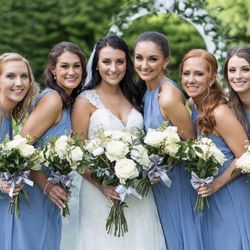 Sinless Tan - Another gorgeous wedding party spray tanned by us, don't they look perfect?!