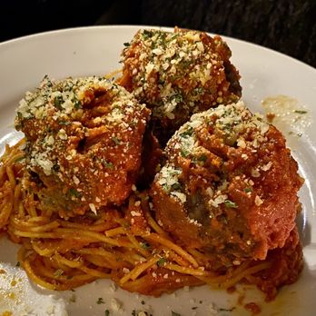 Pignetti's Waco - Spaghetti and meatballs - Italian Near Me - Waco, Texas Pignetti's Waco - Spaghetti and meatballs - Italian Near Me - Waco, Texas
