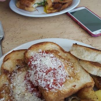 Tea Room Cafe - Egg in a hole and bacon crossiant - Coffee & Tea Near Me - Petaluma, California