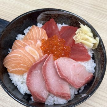 Domo Cafe Pearl Kai - The sashimi was so fresh! We even got to see them cut the whole tuna itself - Sushi Bars Near Me - Aiea, Hawaii Domo Cafe Pearl Kai - The sashimi was so fresh! We even got to see them cut the whole tuna itself - Sushi Bars Near Me - Aiea, Hawaii