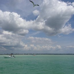 beaches are only a few blocks away! beaches are only a few blocks away!