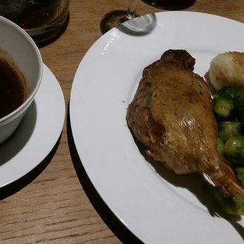 Schiffergesellschaft - Gänsekeule - goose leg with rosemary gravy, brussels sprouts, potato dumplings - Northern German Near Me - Lübeck, SH