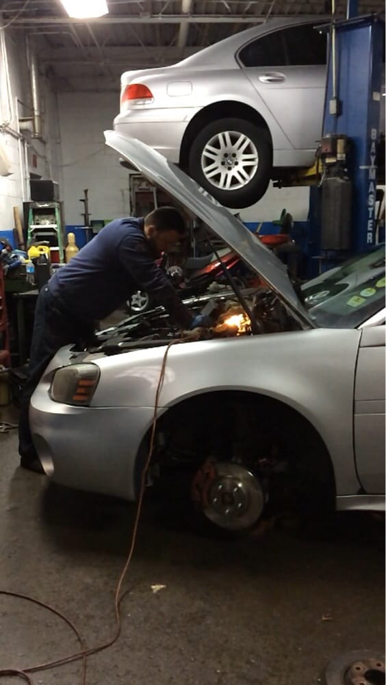 GREENFIELD AUTO CENTER Updated September 2024 14041 Greenfield Rd