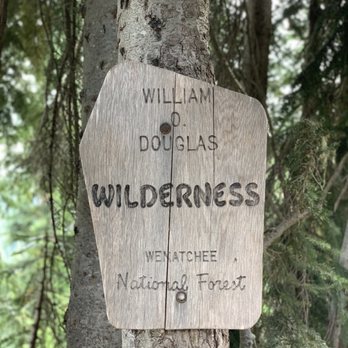 Naches Peak Loop Trail - Hiking Near Me Naches Peak Loop Trail - Hiking Near Me